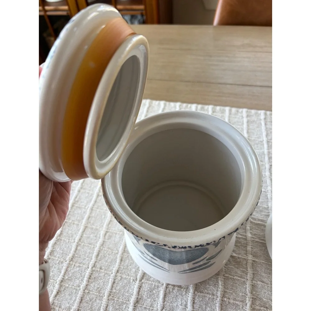 Jay Imports Country Blue Heart stoneware canisters Set of 2 with lids